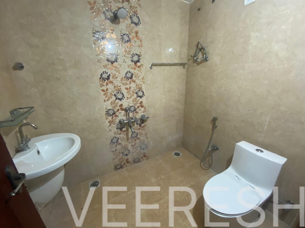 1280